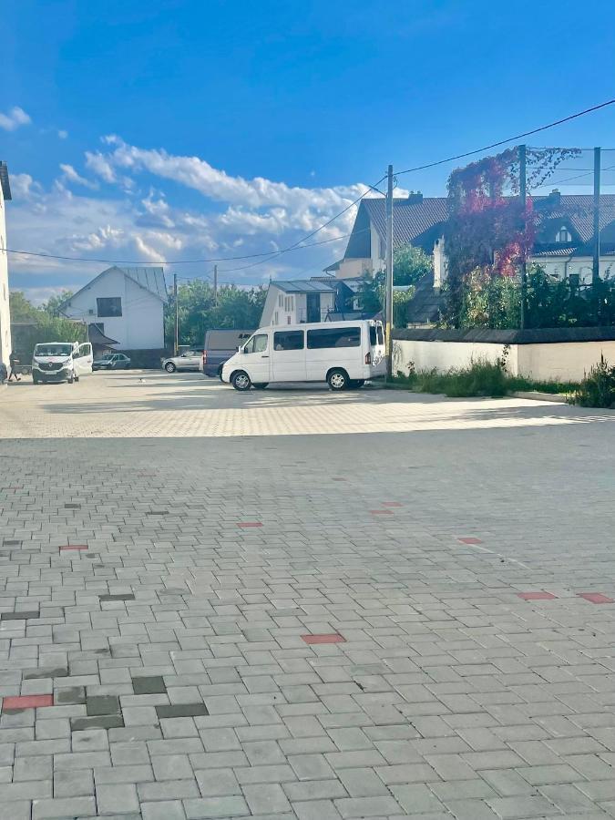 Sisi Apartment Suceava Exterior photo